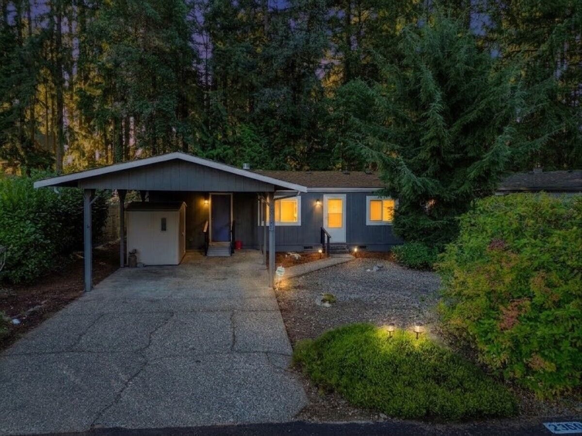 Property Photo:  2360 SE Hastings  WA 98367 