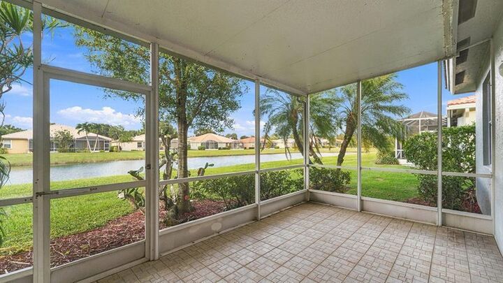 Property Photo:  5815 Island Reach Lane  FL 33437 