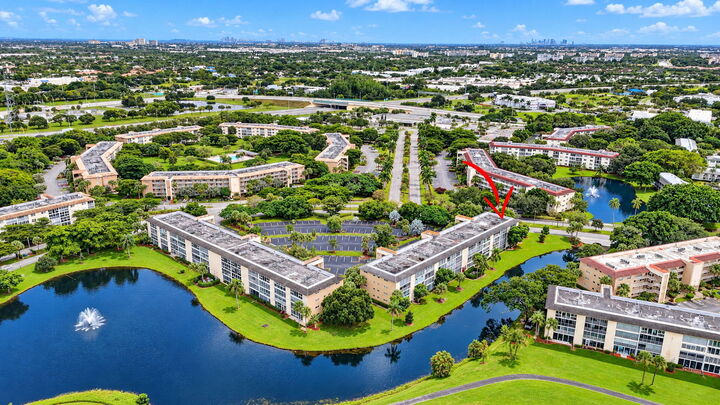 Property Photo: 4302 Martinique Circle A2 FL 33066