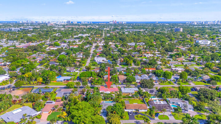 Property Photo:  2317 NW 6th Avenue  FL 33311 