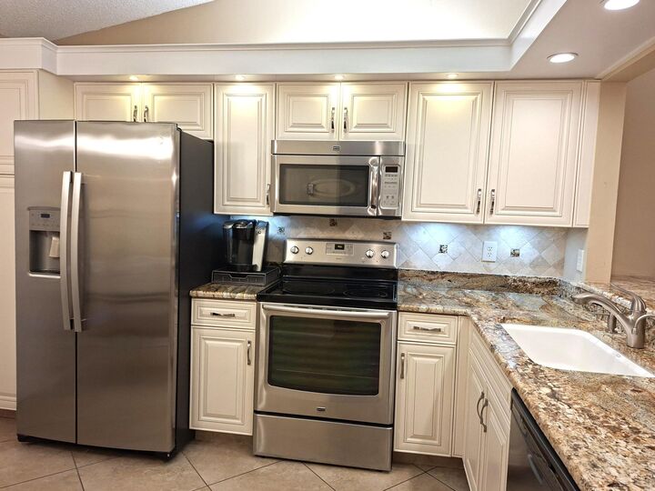 Property Photo:  5790 Kayla Drive 43B  FL 33437 
