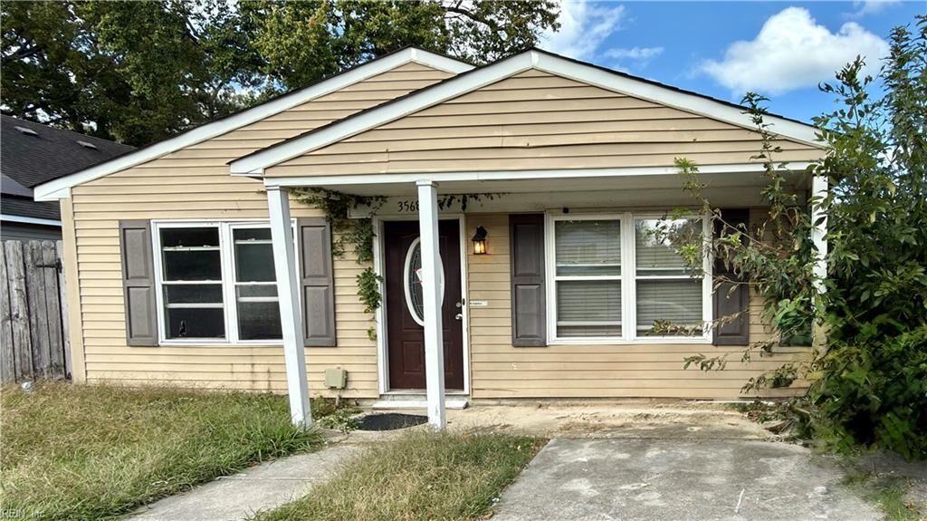 Property Photo: 3568 Forest Glen Rd VA 23452