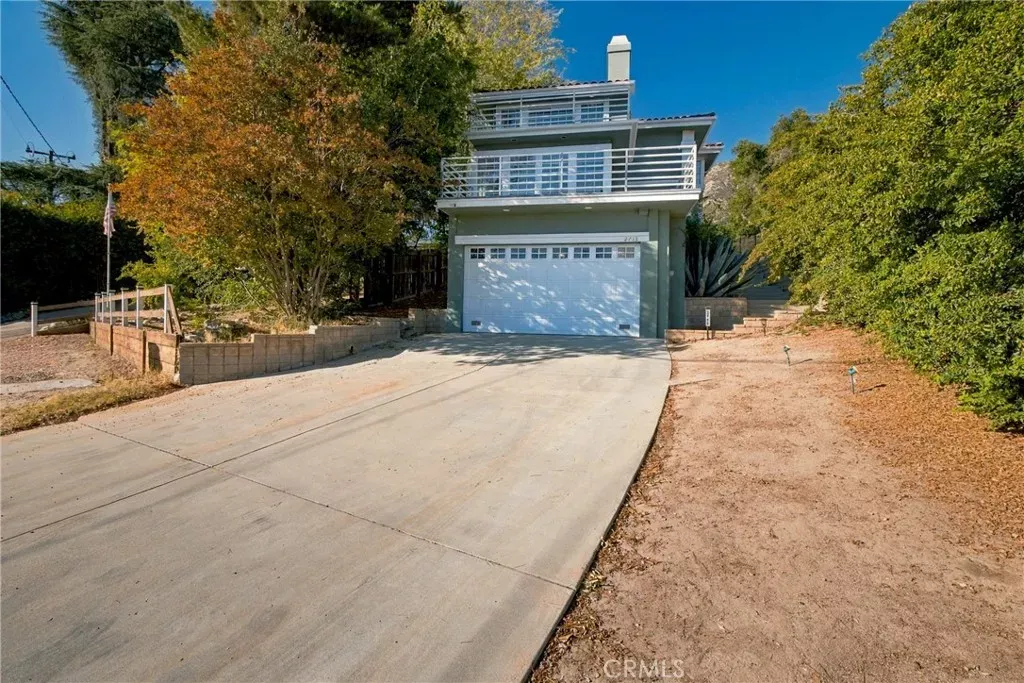 Property Photo: 2715 Frances Avenue CA 91214
