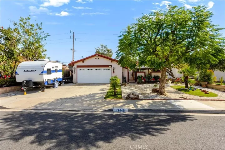 Property Photo:  13446 Oak Dell  CA 92553 