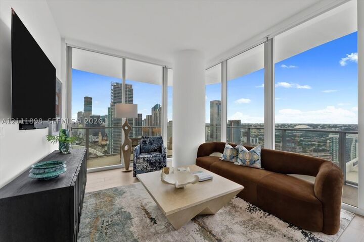 Property Photo:  1400 Biscayne Blvd 3902  FL 33132 