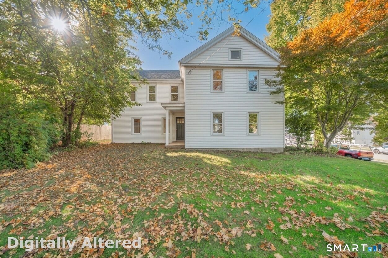 Property Photo:  364 Bidwell Street  CT 06040 