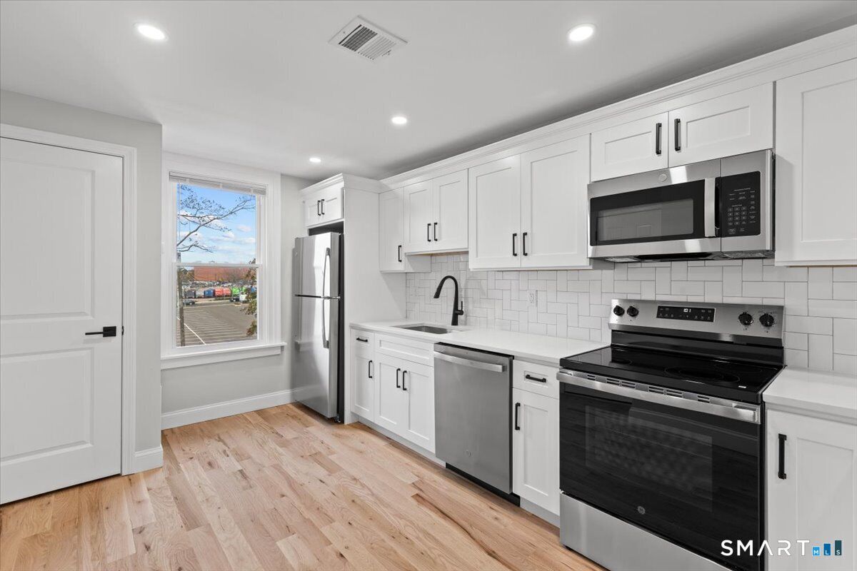 Property Photo:  35 Tilton Street 3  CT 06511 