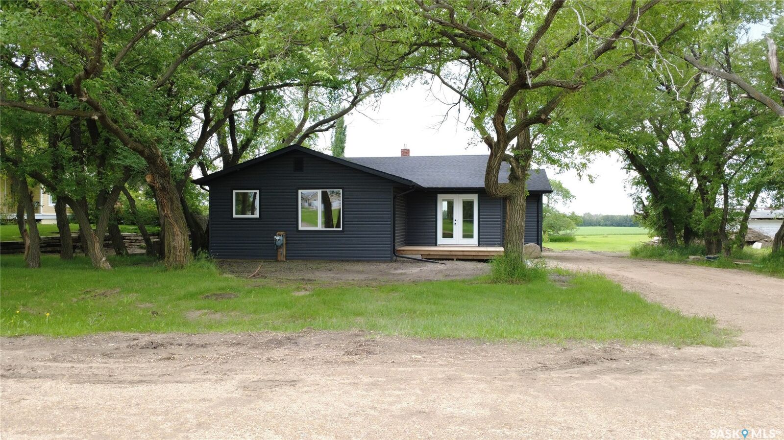 Property Photo: 324 Penner Street SK S0K 4R0