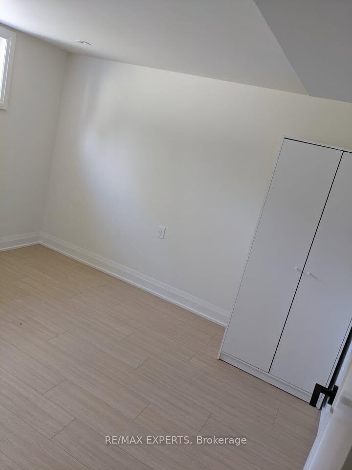 Property Photo:  41 Gort Avenue Bsmt  ON M8W 3Y7 