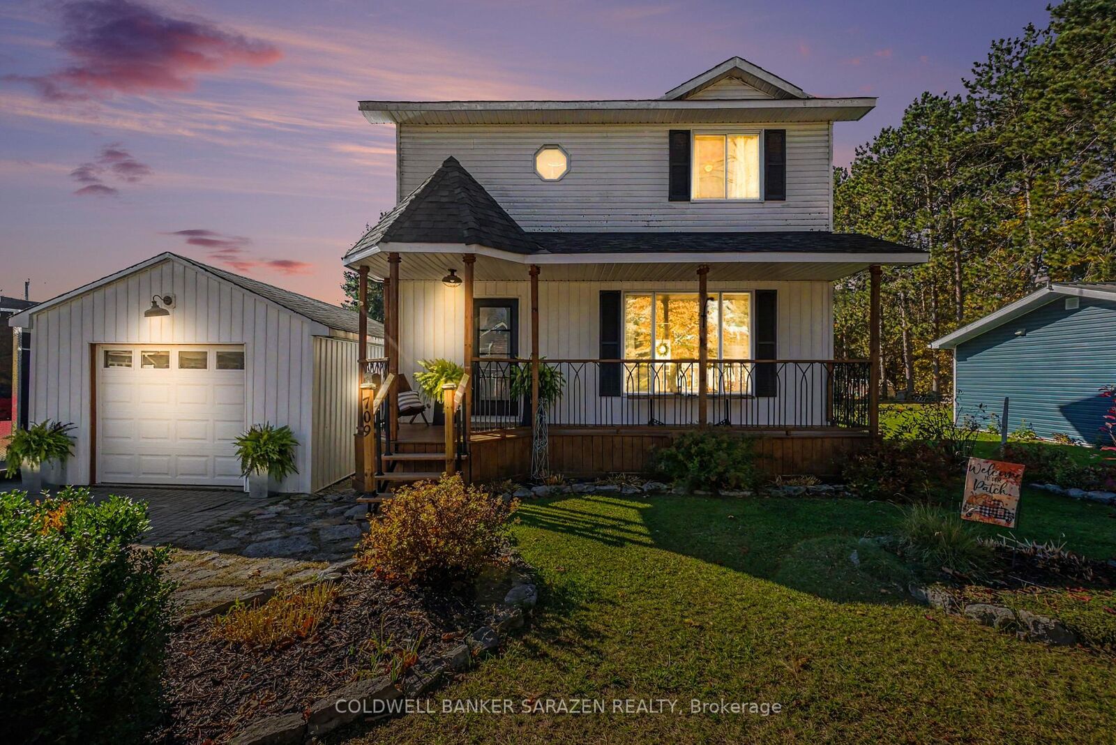 Property Photo:  709 George Street  ON K7S 3Y9 