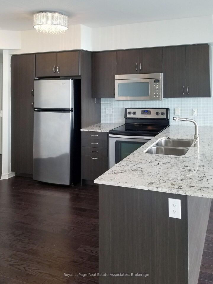 Property Photo:  2230 Lake Shore Boulevard W 2408  ON M8V 0B2 