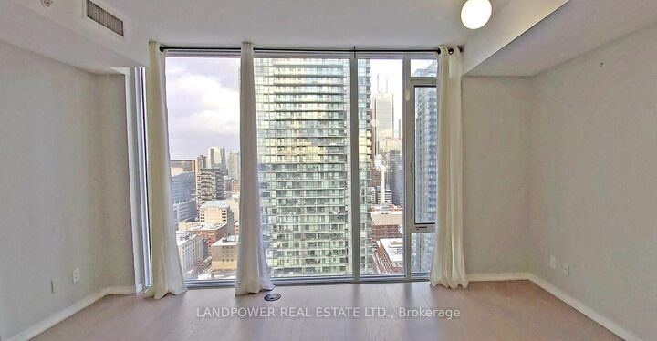 Property Photo:  101 Peter Street 3005  ON M5V 2G9 