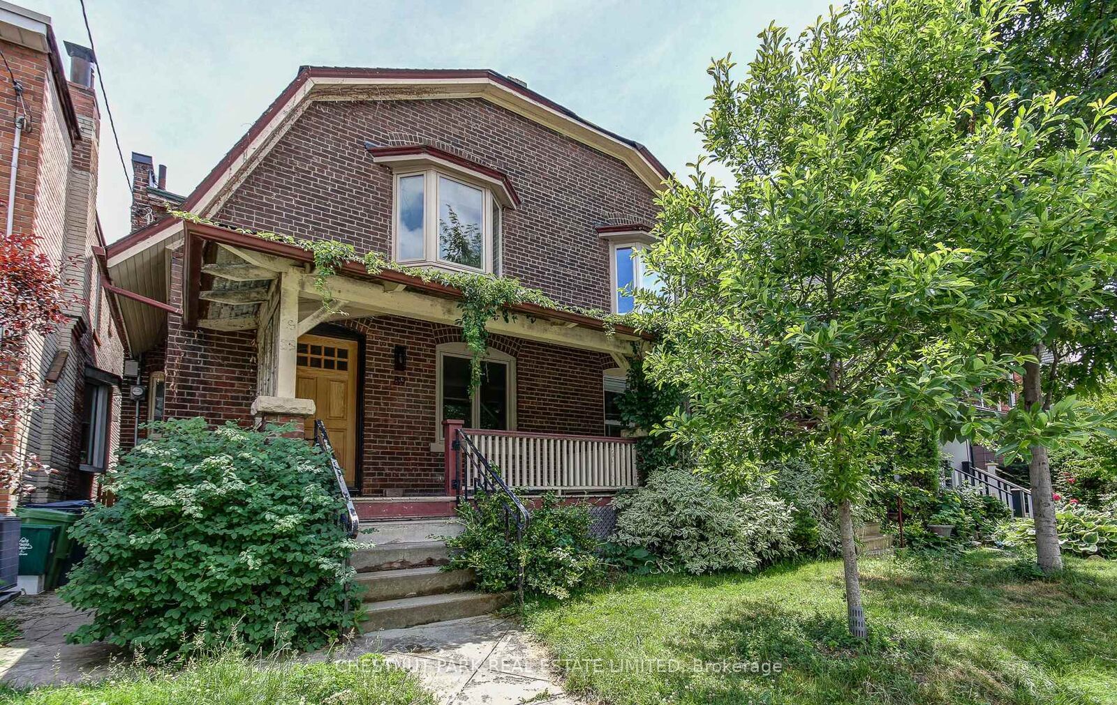 Property Photo: 89 Fern Avenue ON M6R 1K2