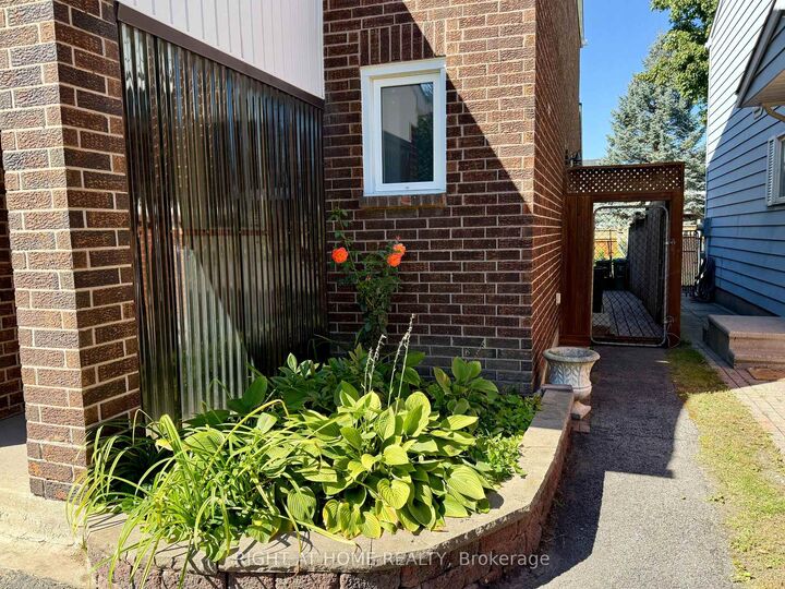 Property Photo: 43 Wessex Road ON K2J 1X2
