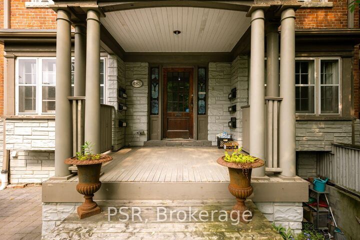Property Photo: 483 Parkside Drive 2B ON M6R 2Z9