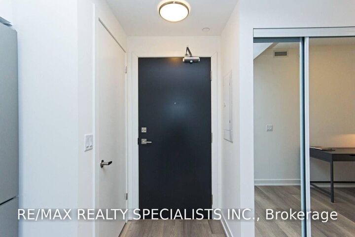 Property Photo:  5230 Dundas Street A628  ON L7L 0J5 