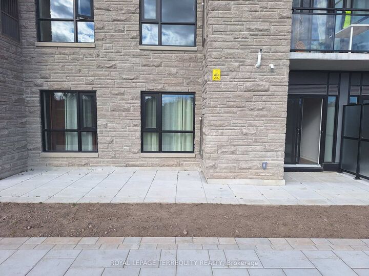Property Photo: 50 Herrick Avenue Lp 15 ON L2P 0G3