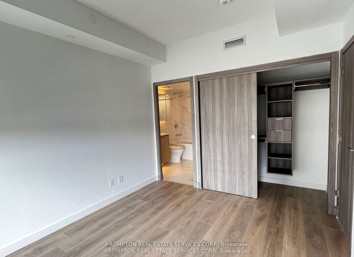Property Photo:  27 McMahon Drive 503  ON M2K 0J1 