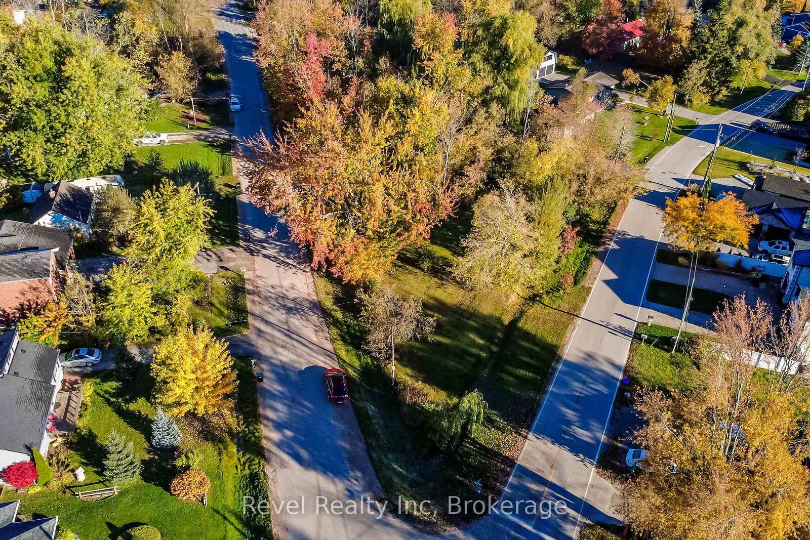 Property Photo:  2354 Crystal Beach Road  ON L9S 3X1 