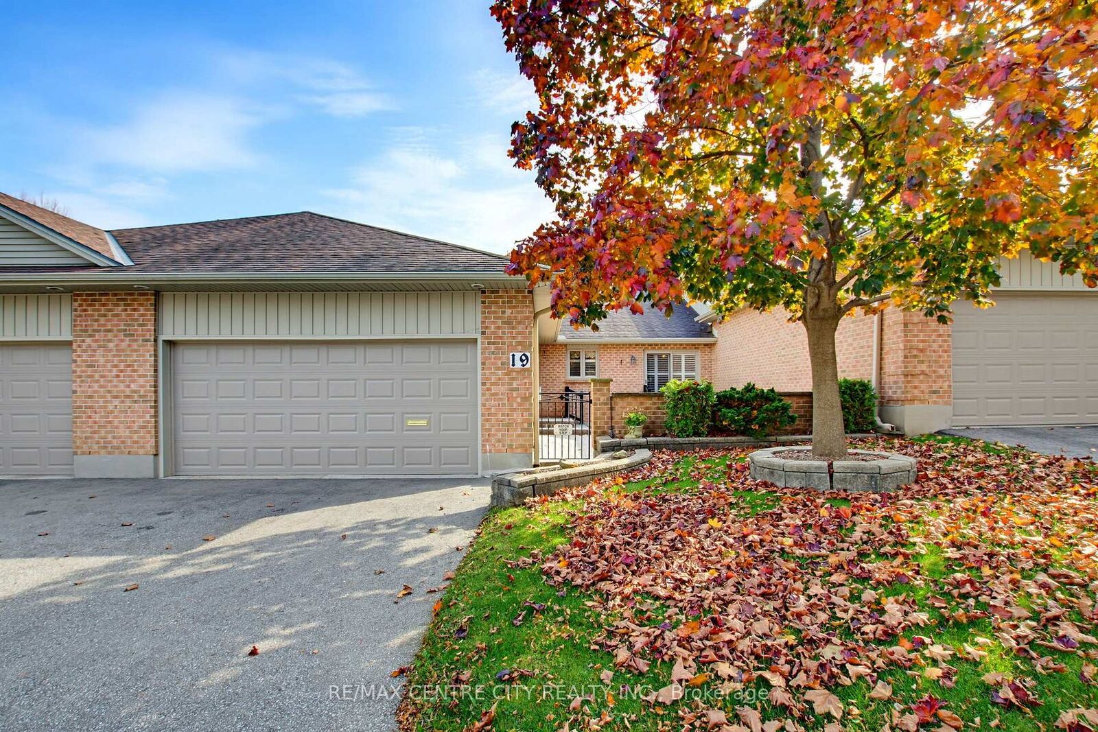 Property Photo:  5 Cadeau Terrace 19  ON N6K 4H1 