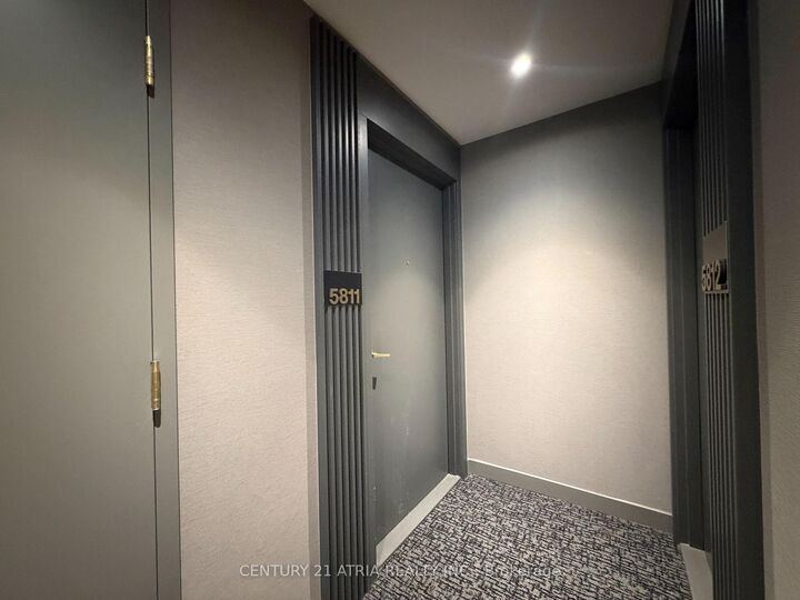 Property Photo:  5 Buttermill Avenue 5811  ON L4K 0J5 