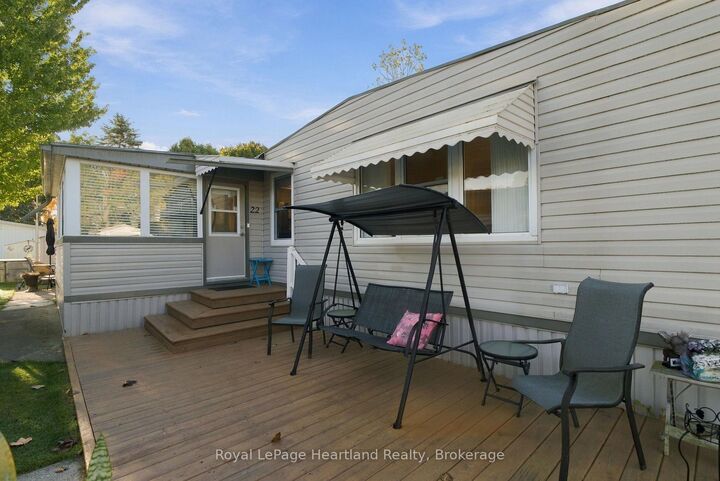 Property Photo:  22 George Street  ON N7G 1A6 
