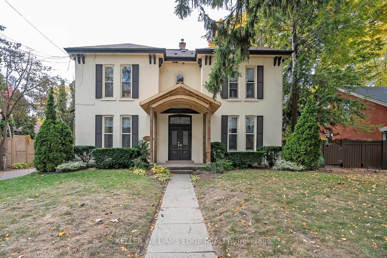 Property Photo: 432 Burlington Avenue 6 ON L7S 1R4