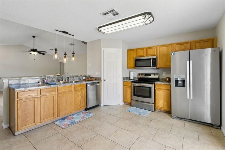 Property Photo:  96463 Starfish Drive  FL 32097 