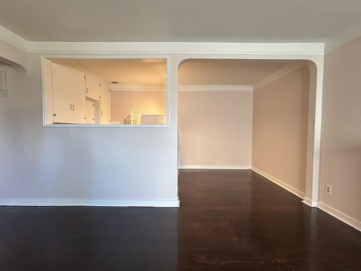 Property Photo:  735 Royal Avenue 104  BC V3M 1J6 