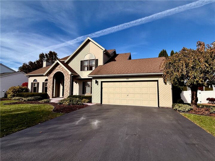 Property Photo:  152 Ellery Road  NY 14612 
