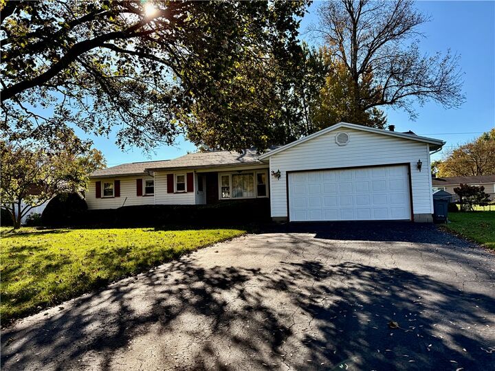 Property Photo:  35 Kentwood Drive  NY 14626 