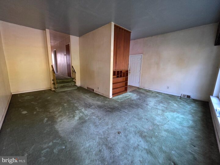 Property Photo:  8419 Algon Avenue  PA 19152 