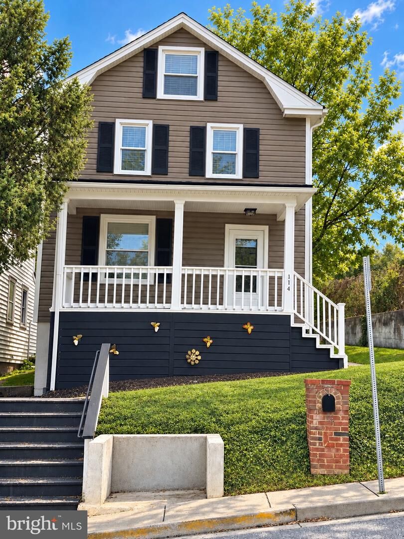 Property Photo: 114 W B Street MD 21716