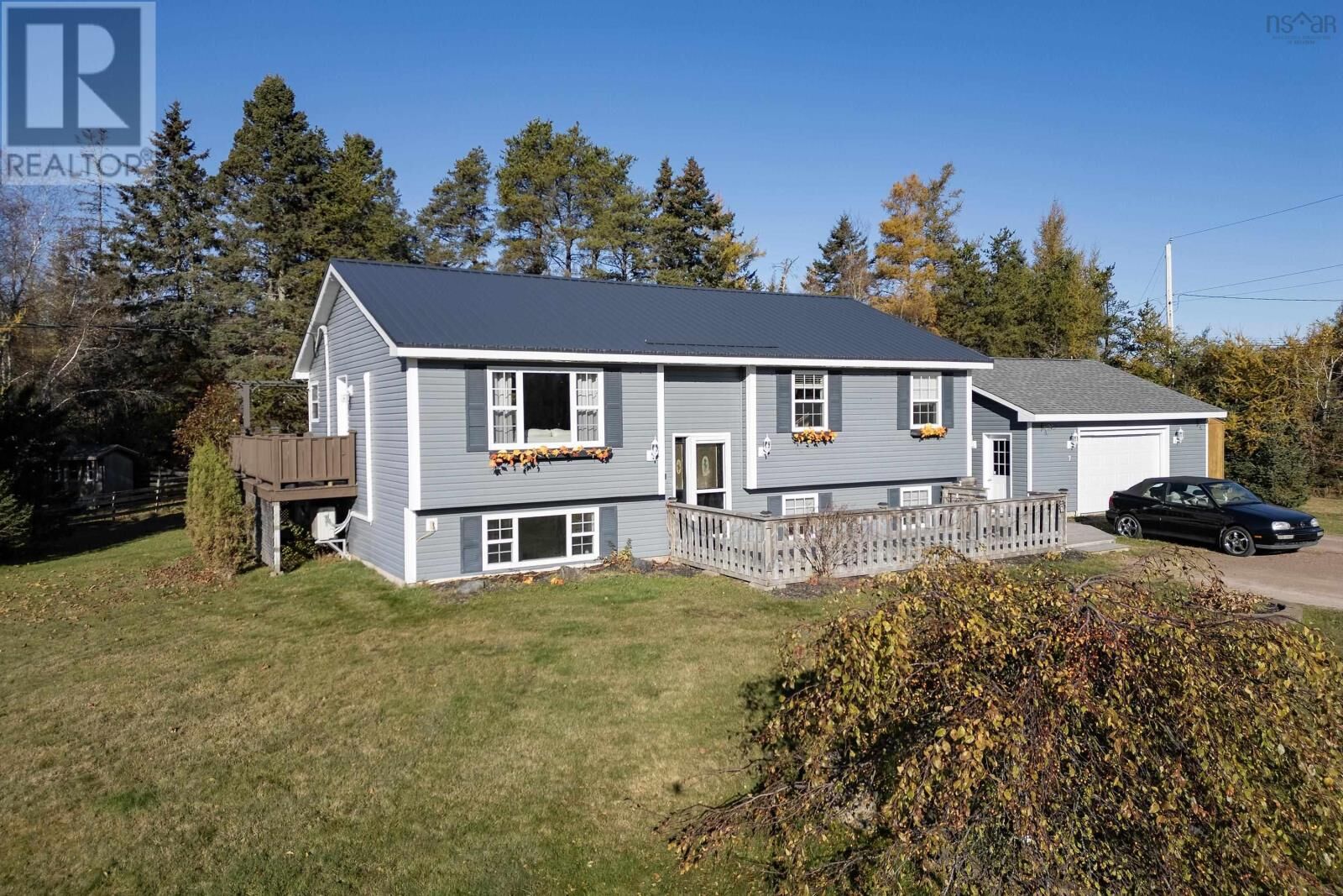 Property Photo:  7 Burns Drive  NS B4H 3Y4 