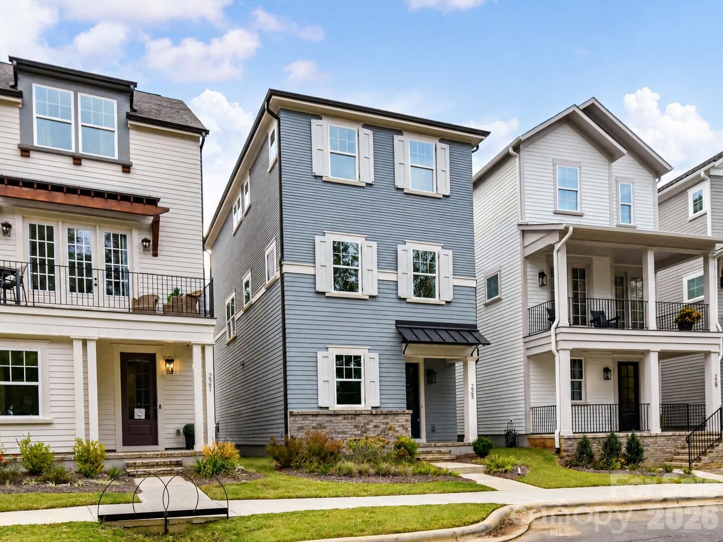 Property Photo: 225 Davidson Gateway Drive NC 28036