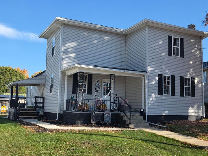 Property Photo: 106 Williams Street OH 43320