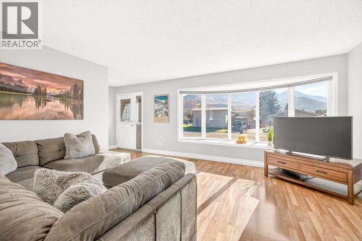 Property Photo:  315 Western Larch Crescent  BC V0B 2G0 