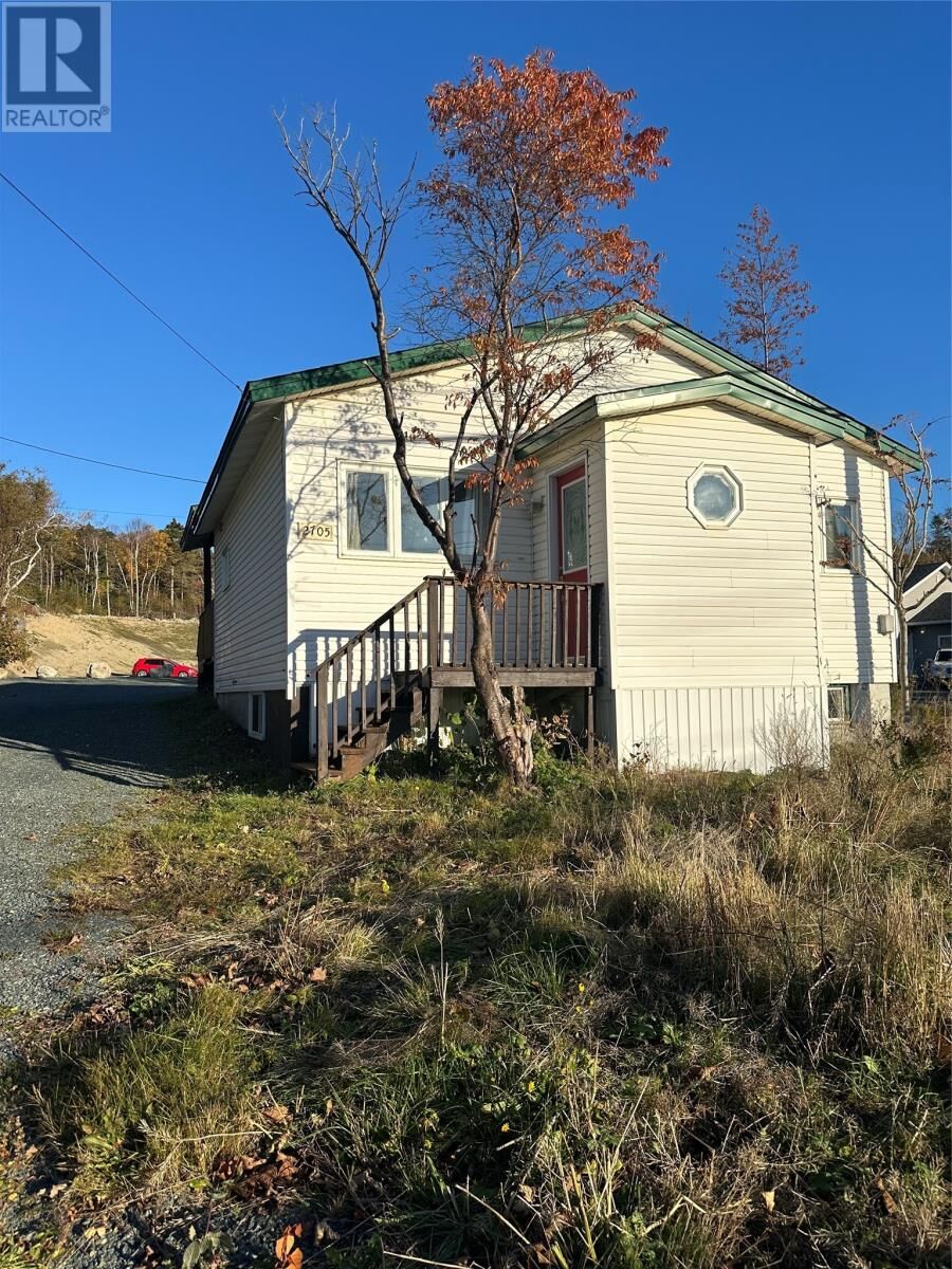 Property Photo:  2705 Topsail Road  NL A1W 4A2 
