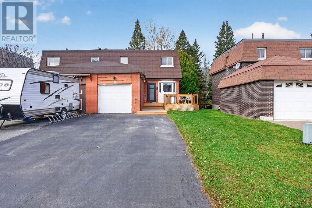Property Photo:  140 Third Avenue  ON P3Y 1M3 