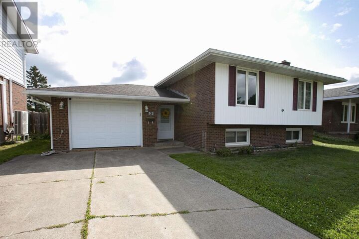 Photo de la propriété:  52 Danby Rd  ON P6B 5X6 