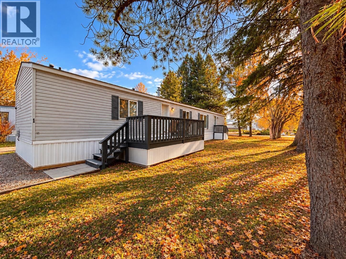 Property Photo: 2288 Gassoff Road 1 BC V2J 4E6