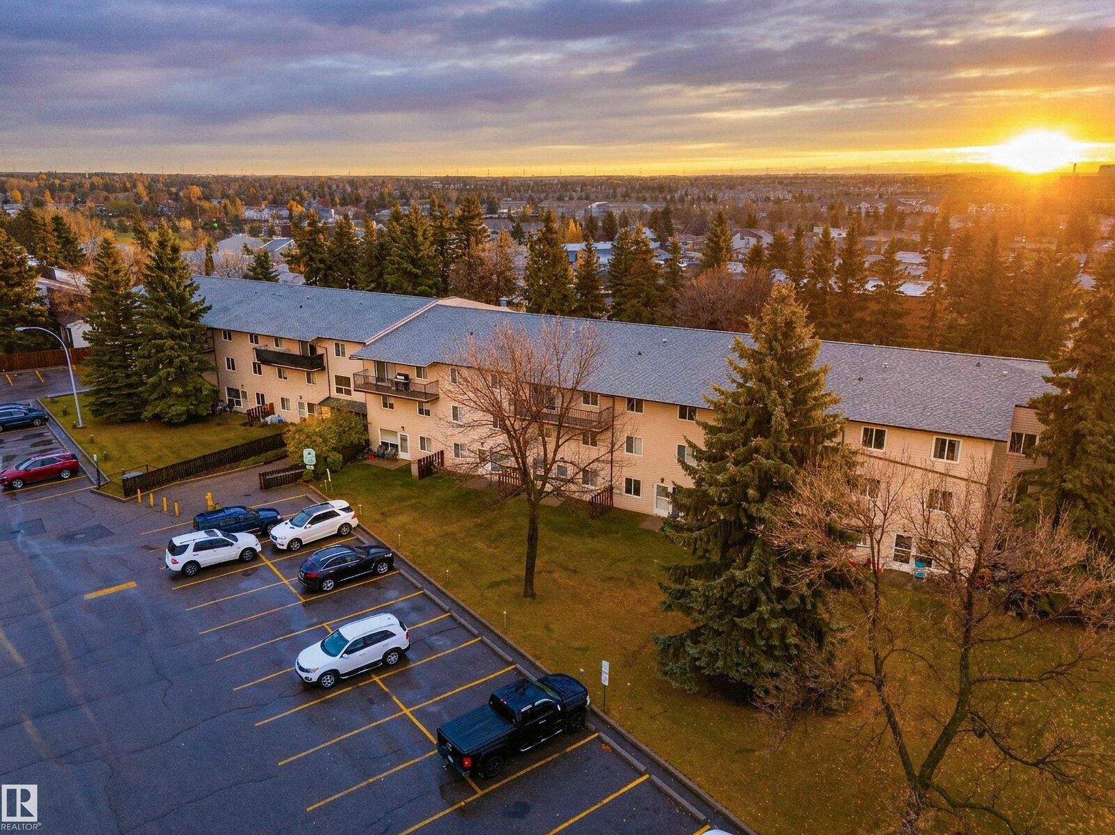 Property Photo:  237 Woodvale Road NW 202B  AB T6L 1E5 
