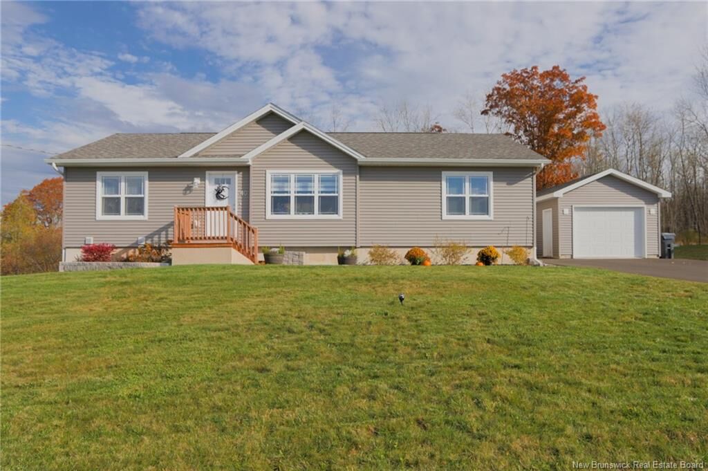 Property Photo:  40 Ella Crescent  NB E5N 0M3 