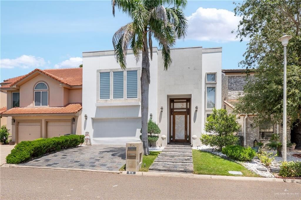 Property Photo:  514 Rio Grande Drive  TX 78572 