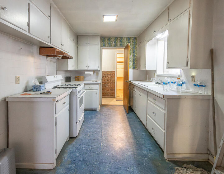 Property Photo: 1918 42nd Street TX 79412