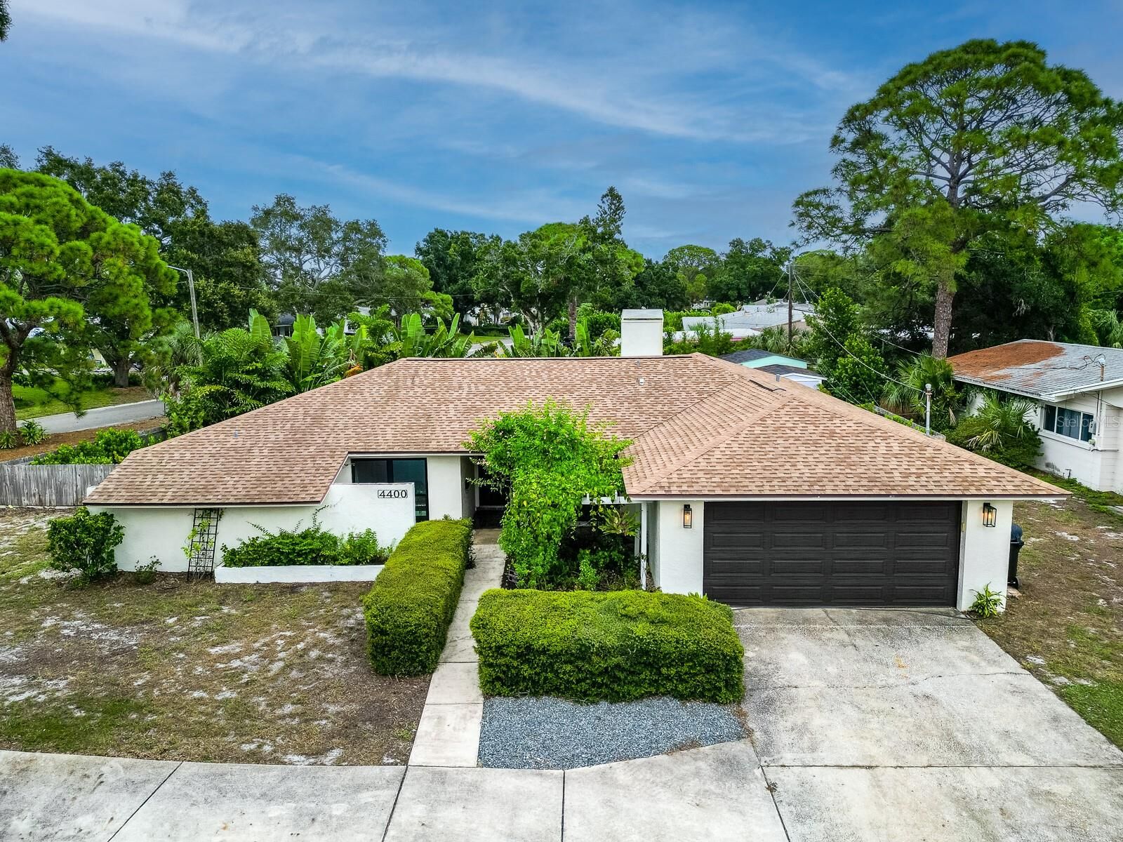 Property Photo: 4400 Columbus Way S FL 33712