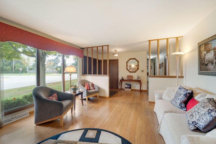 Property Photo:  1934 W Edward Ln  WI 53209 