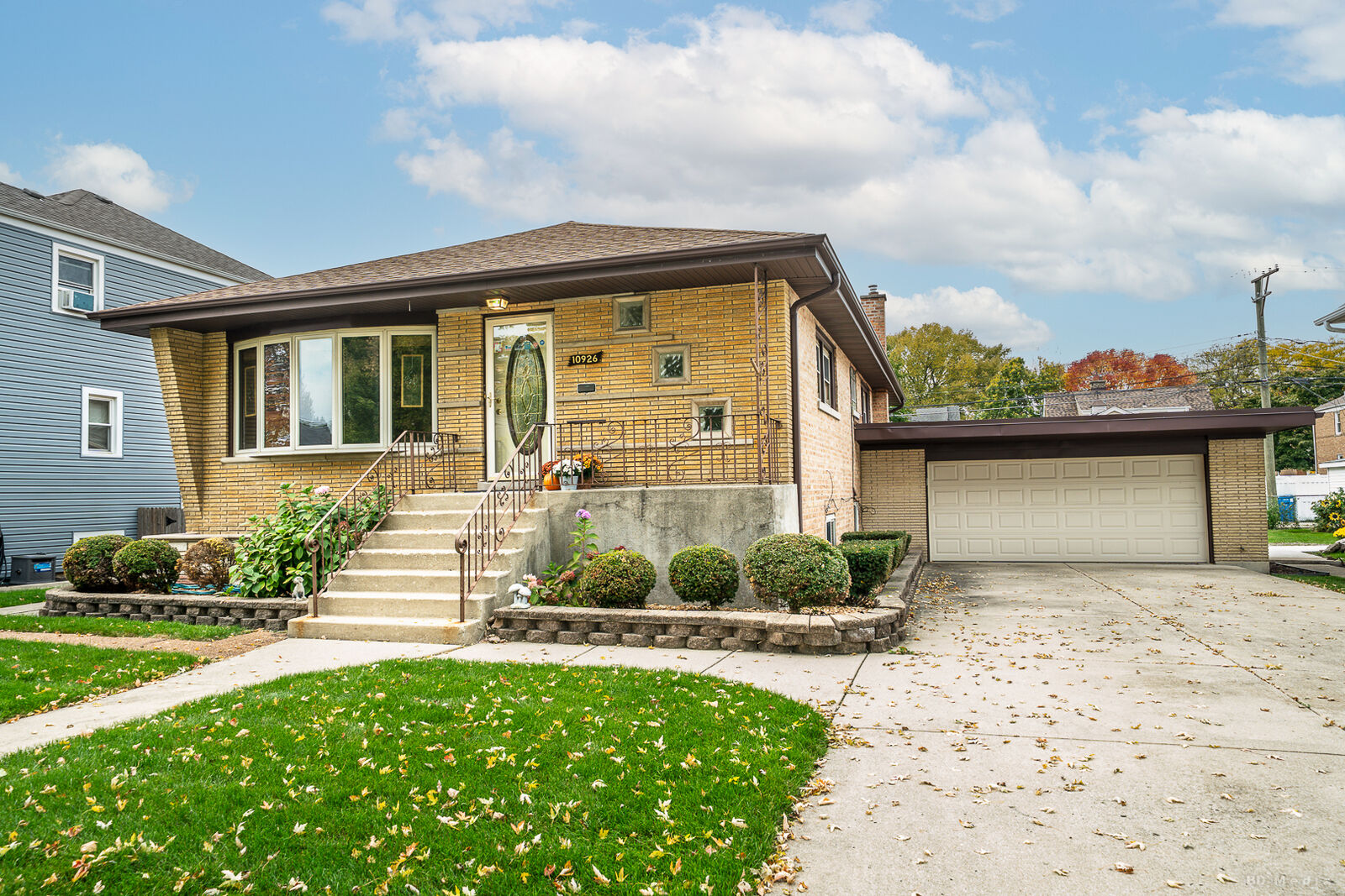 Property Photo: 10926 S Homan Avenue IL 60655