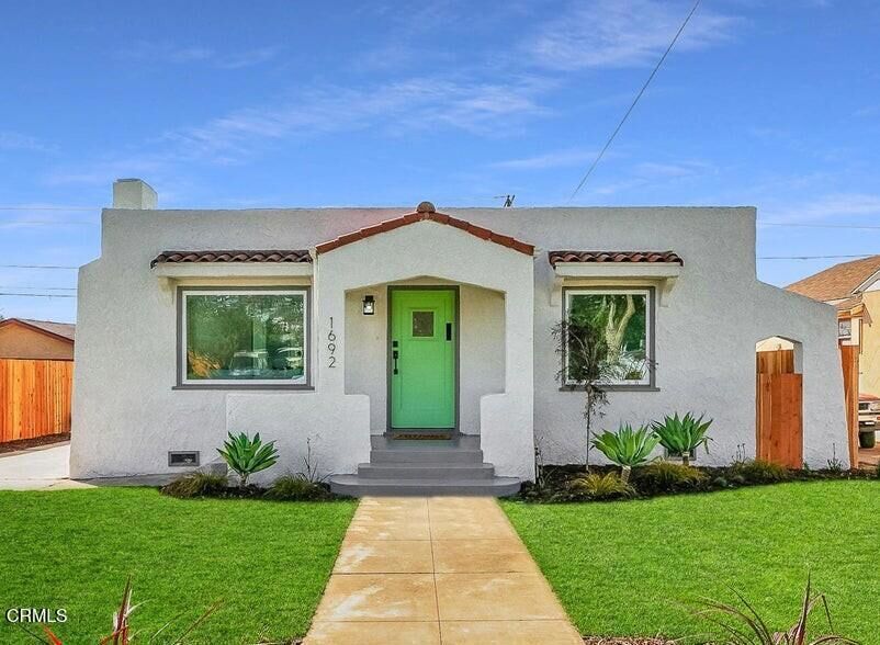 Photo of 1692 Santa Ynez Street