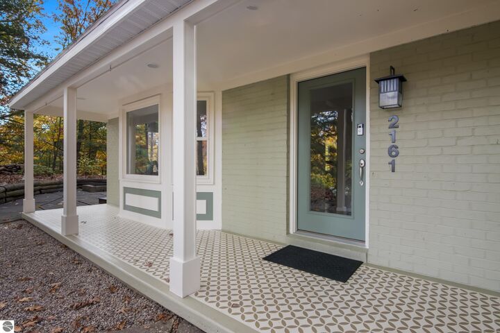 Property Photo:  2161 Cuyahoga Court  MI 49686 